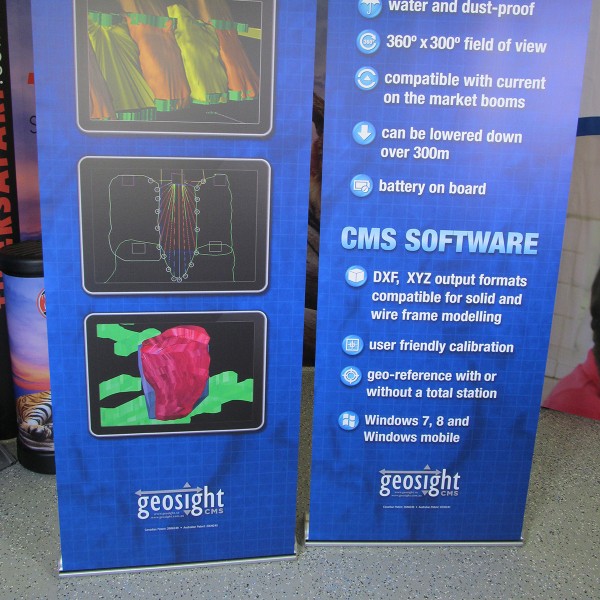 Orient 800 Retractable Banner Stand 31.5" Wide Orient 800 Retractable Banner Stand 31.5" Wide