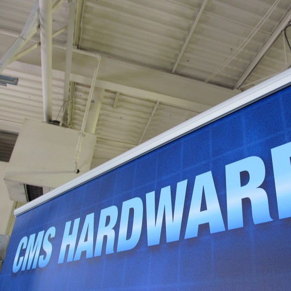 Orient 800 Retractable Banner Stand 31.5" Wide Orient 800 Retractable Banner Stand 31.5" Wide