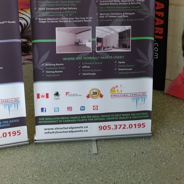 Pacific Mega Retractable Banner Stand 39.25" in Silver