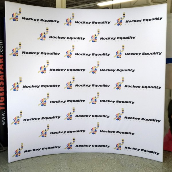 8FT Horizontally Curved Fabric Trade Show Display