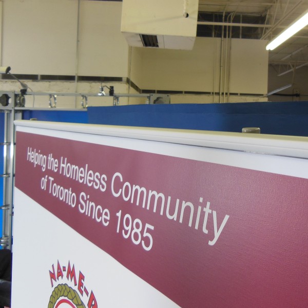 Blade Lite 47.25"w x 83.25"h Retractable Banner Stand