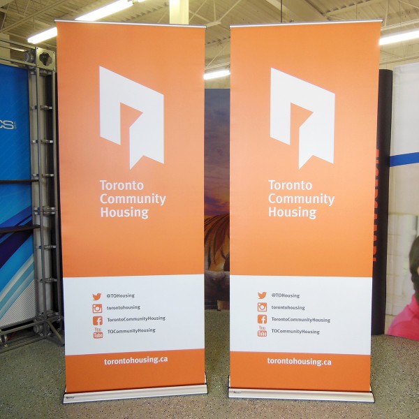 Banner Bug Retractable Banner Stand In Toronto 33 W X 86 H