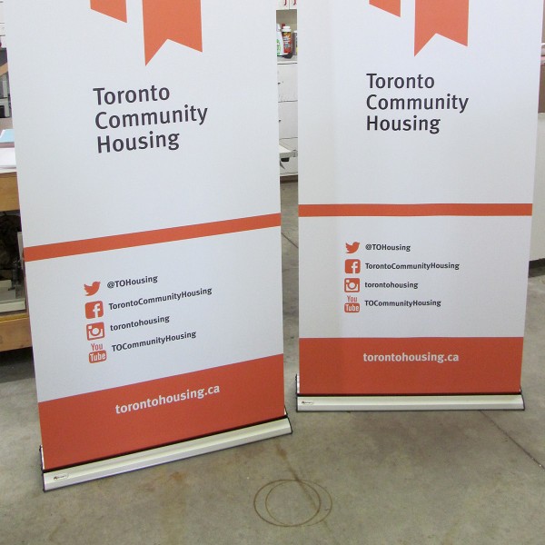 Banner Bug Retractable Banner Stand In Toronto 33 W X 86 H